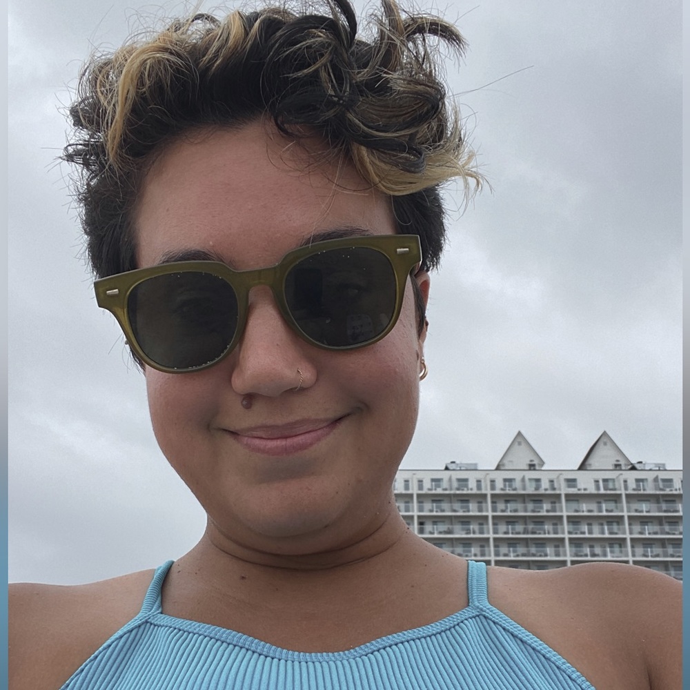 Meet your Posher, Andrea